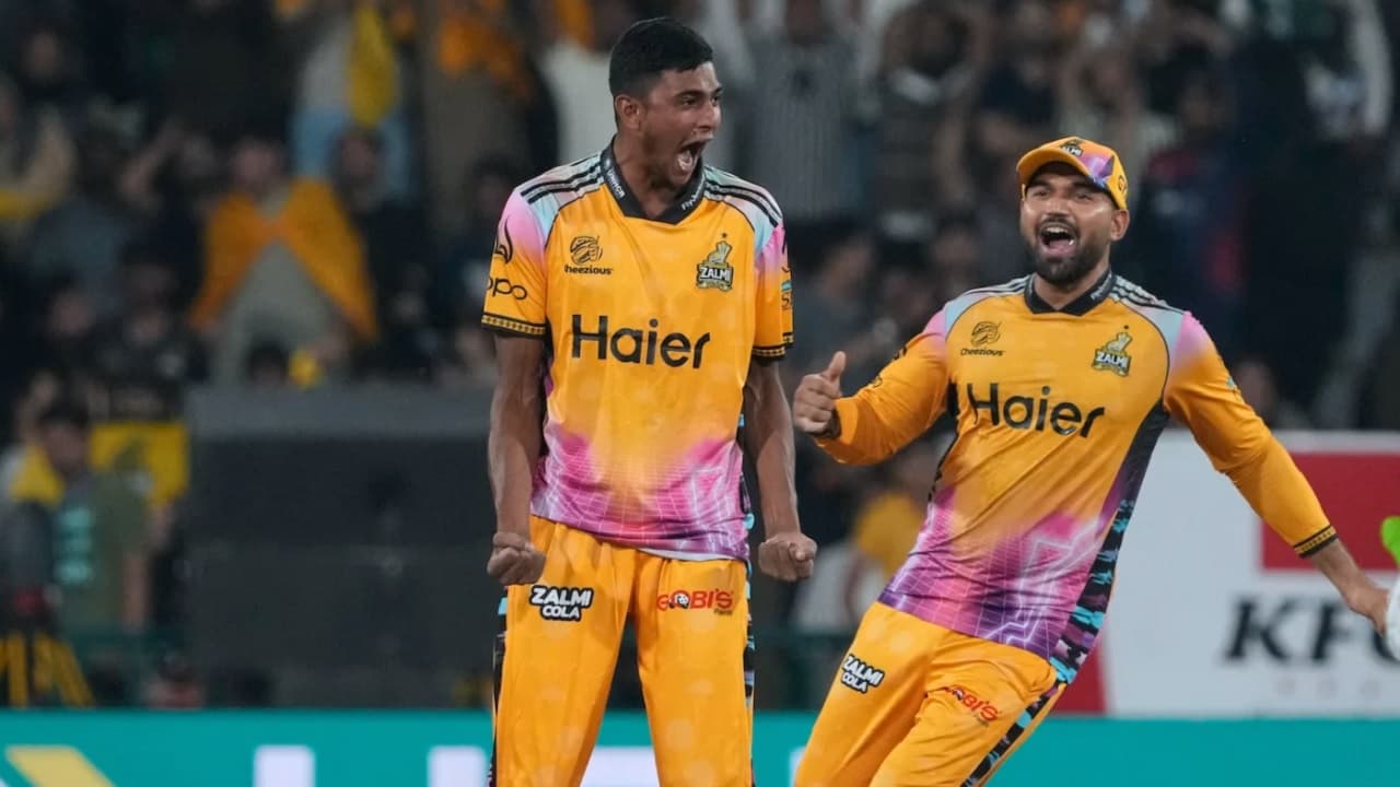 ফাইনালে আগুন ঝরানো বোলিংয়ে নিজের মূল্য বোঝালেন নাহিদ