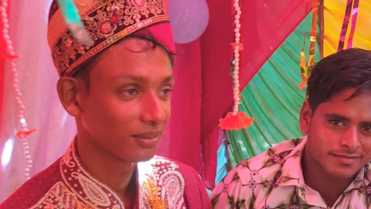 বিয়েতে বন্ধু না আসা পর্যন্ত কবুল বললেন না বর