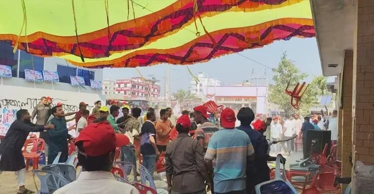 হাতিয়ায় বিএনপির দুই গ্রুপের সংঘর্ষে আহত ৩০