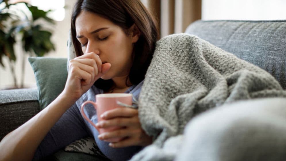 শীতের শুরুতেই গলাব্যথা ও শুষ্ক কাশি থেকে রক্ষার পাবেন যেভাবে