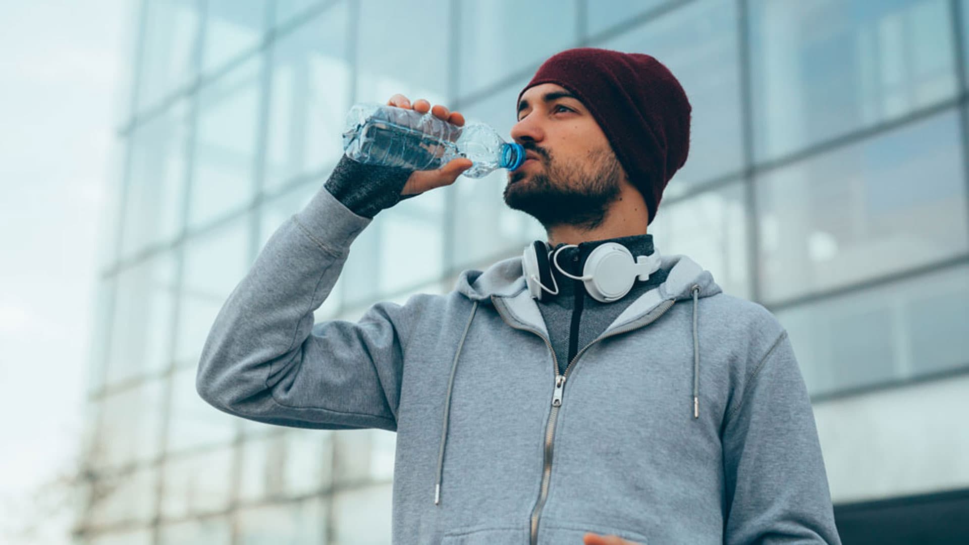 শীতকালে কয় লিটার পানি পান করা উচিত?