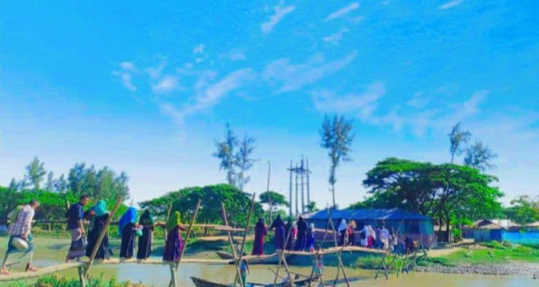 হাতিয়ার তমরদ্দি ইউনিয়নে বাঁশের সাঁকোতেই চলছে দুই হাজার মানুষের জীবনযুদ্ধ