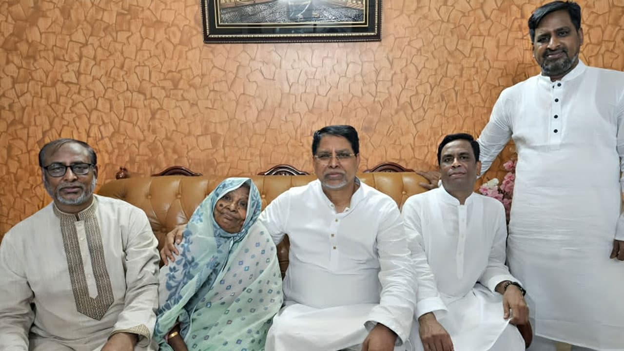 মা হারালেন এমপি ফখরুল ইসলাম