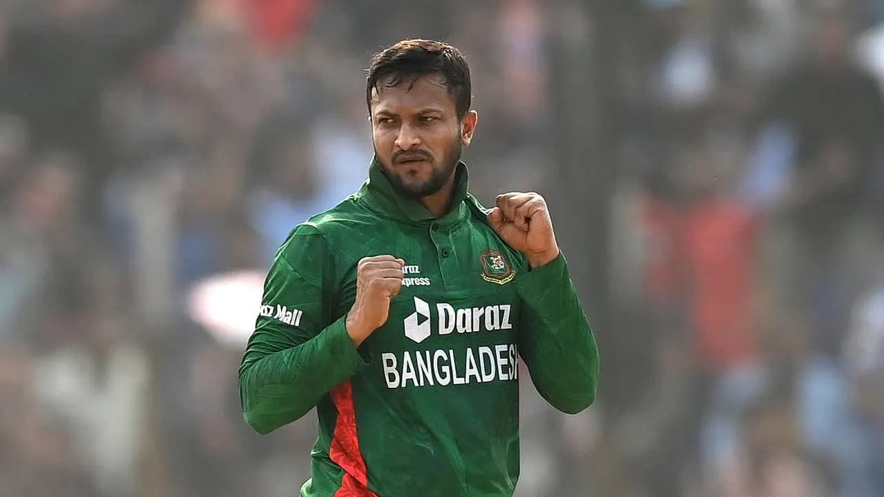 সাকিবের সঙ্গে প্রধান নির্বাচকের আলোচনা, দলে ফেরার ইঙ্গিত