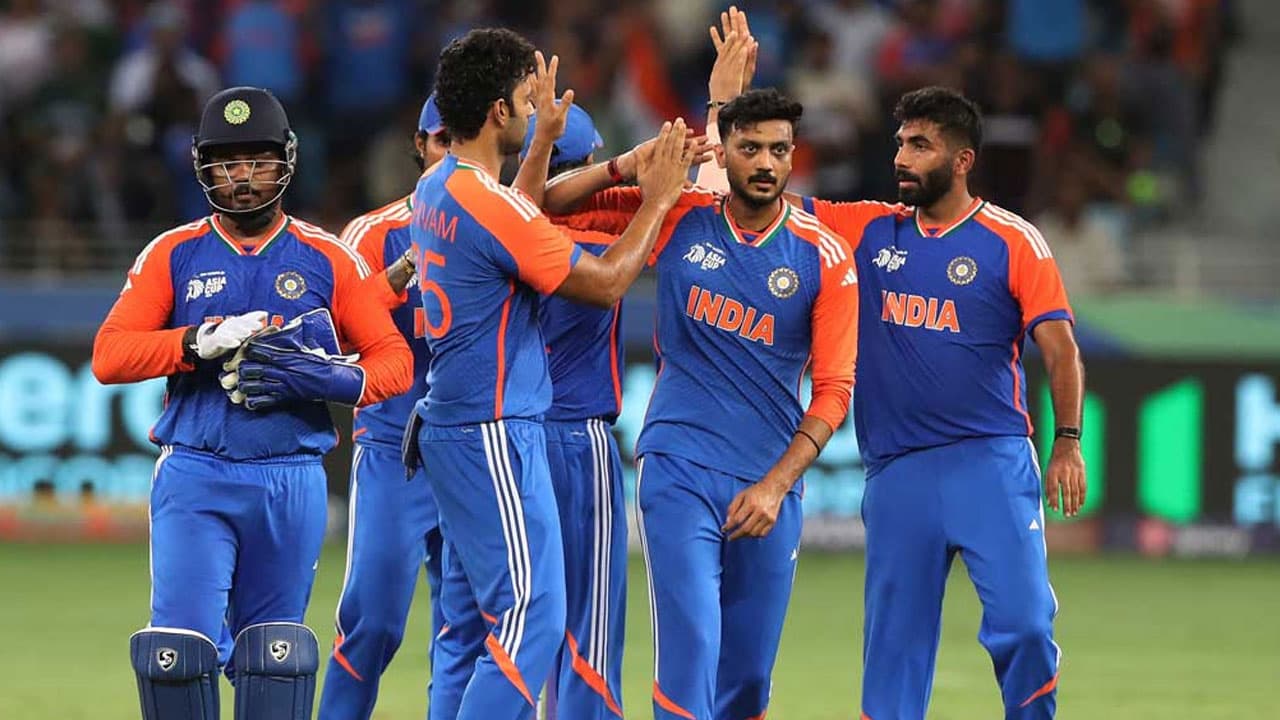 ফাইনালের আগে ‘অপয়া’ হোটেল বদলাল ভারত