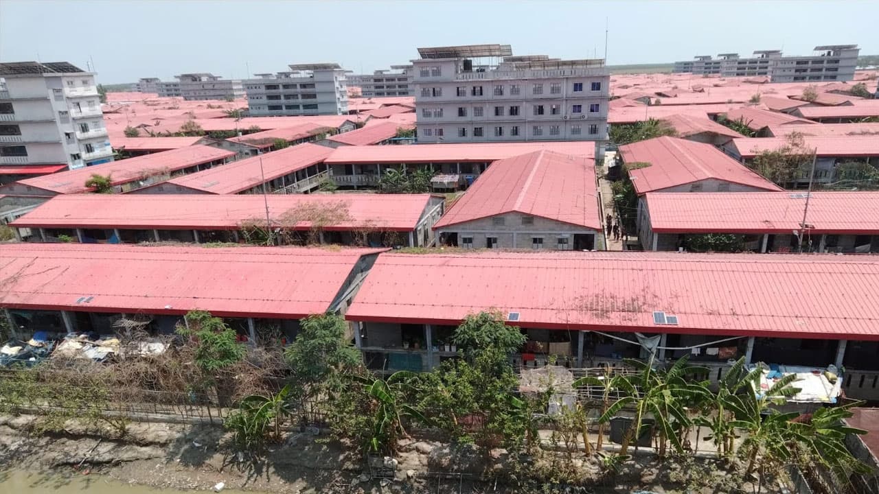 ভাসানচর হাতিয়ার নয় সন্দ্বীপের, ক্ষোভে ফুঁসছেন নোয়াখালীবাসী