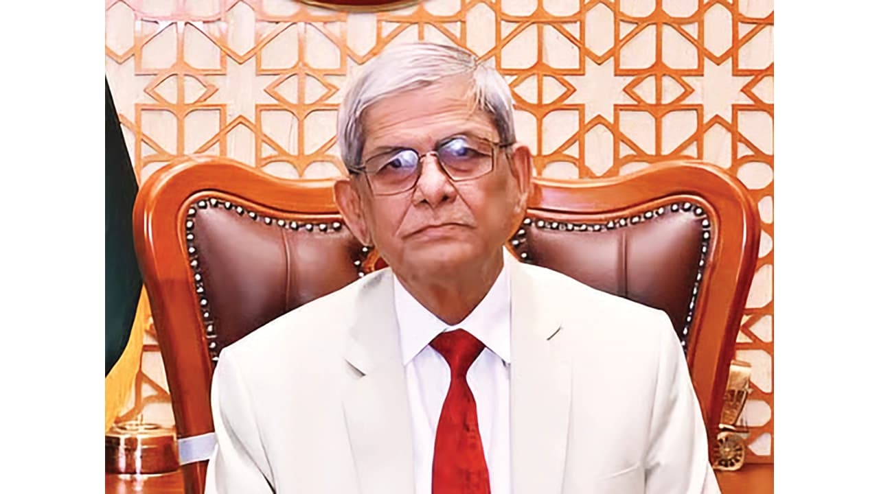 চোরাচালান ও সীমান্ত হত্যা বন্ধে বিজিবিকে ব্যবস্থা নিতে হবে