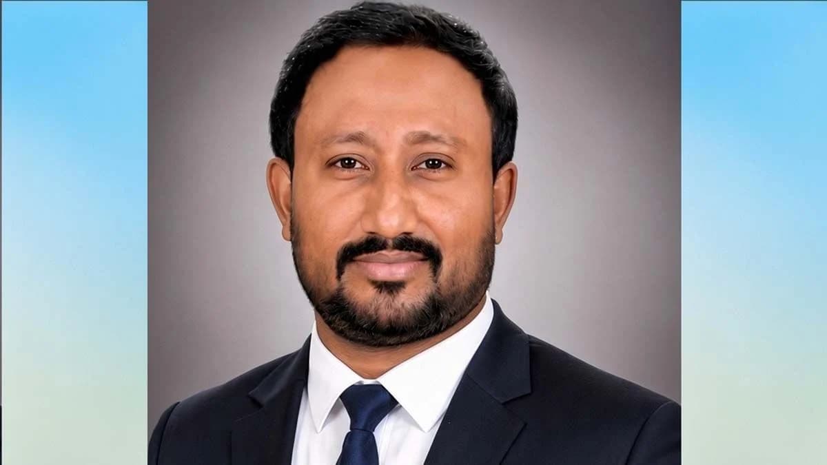 প্রধানমন্ত্রীর উদ্দেশে যুবদল নেতার আবেগঘন স্ট্যাটাস